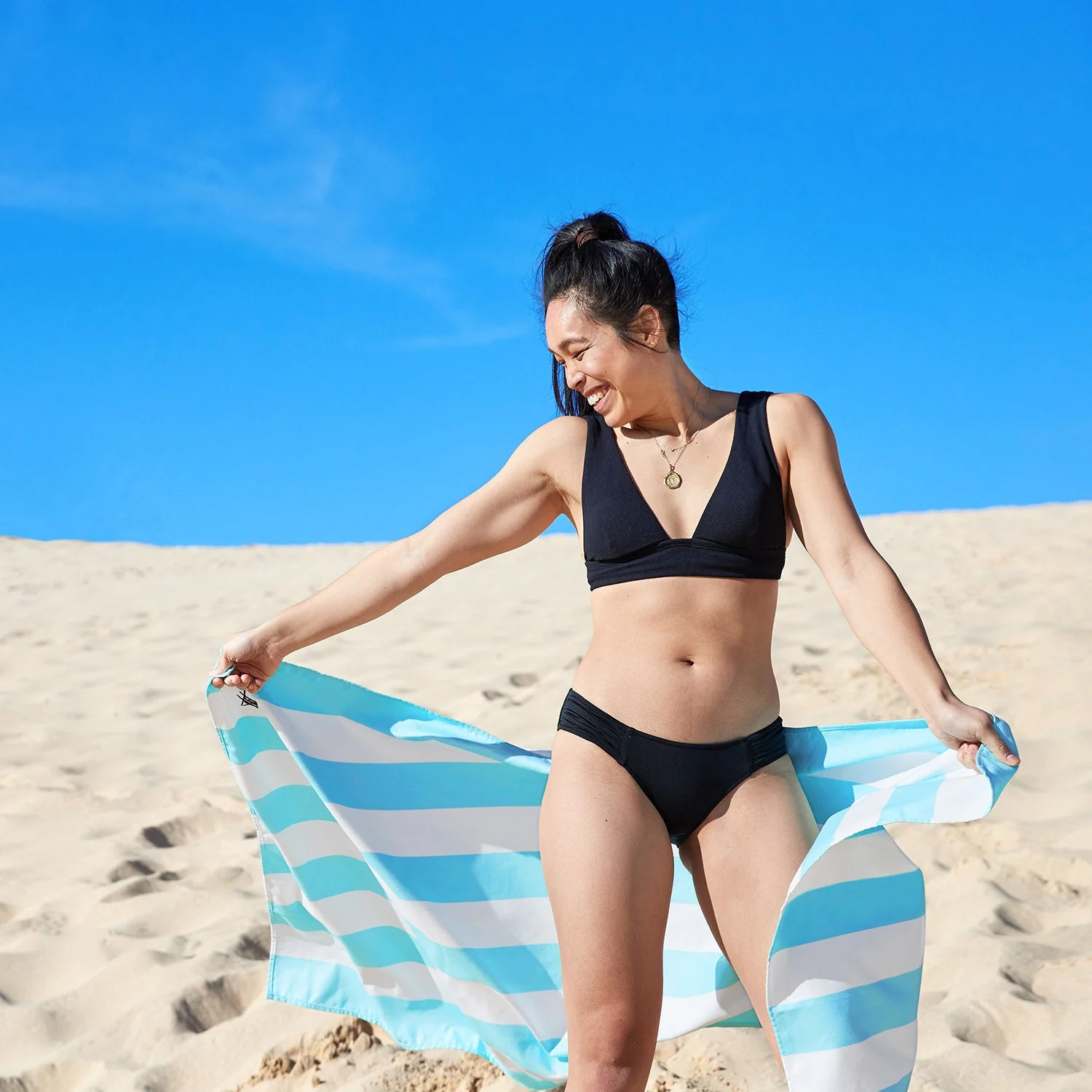 Dock & Bay Quick Dry Towel - Tulum Blue - Image 4