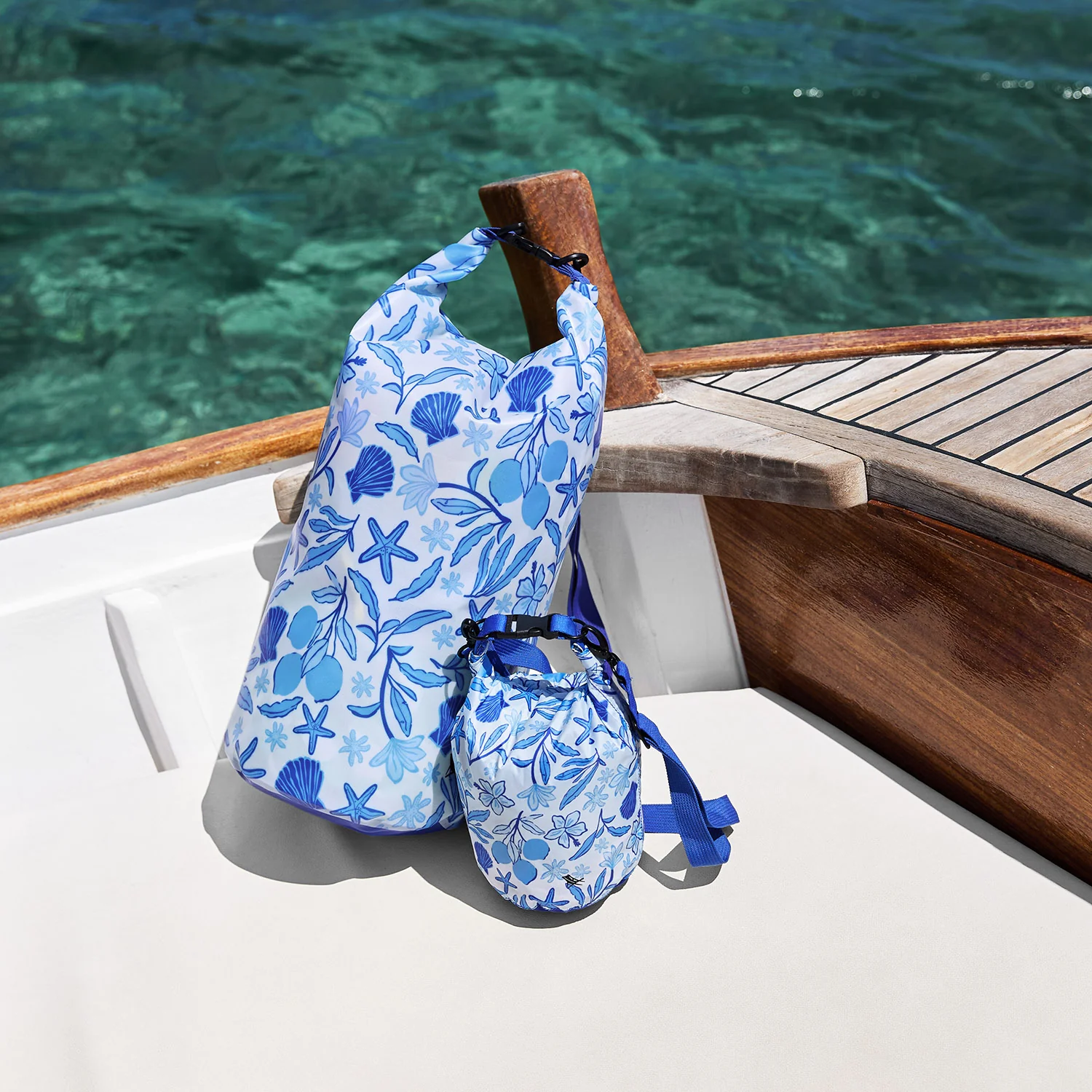 Dock & Bay Medium Waterproof Dry Bag, 20L capacity - Wavy Baby - Image 4