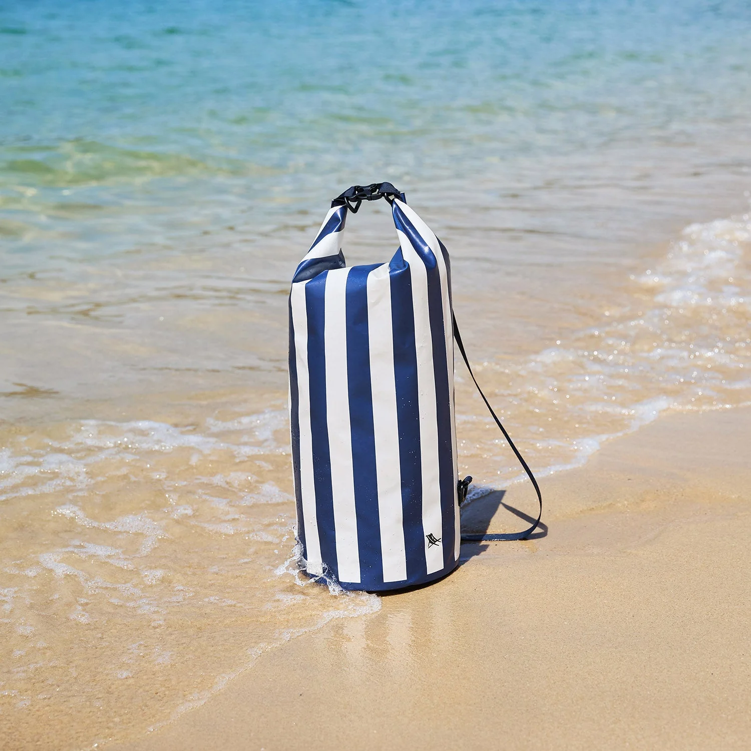 Dock & Bay Medium Waterproof Dry Bag, 20L capacity - Whitsunday Blue - Image 3