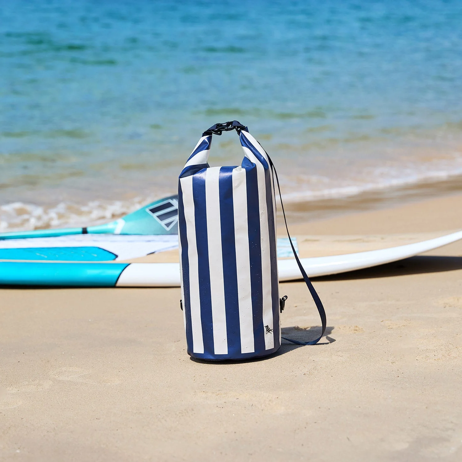 Dock & Bay Medium Waterproof Dry Bag, 20L capacity - Whitsunday Blue - Image 7