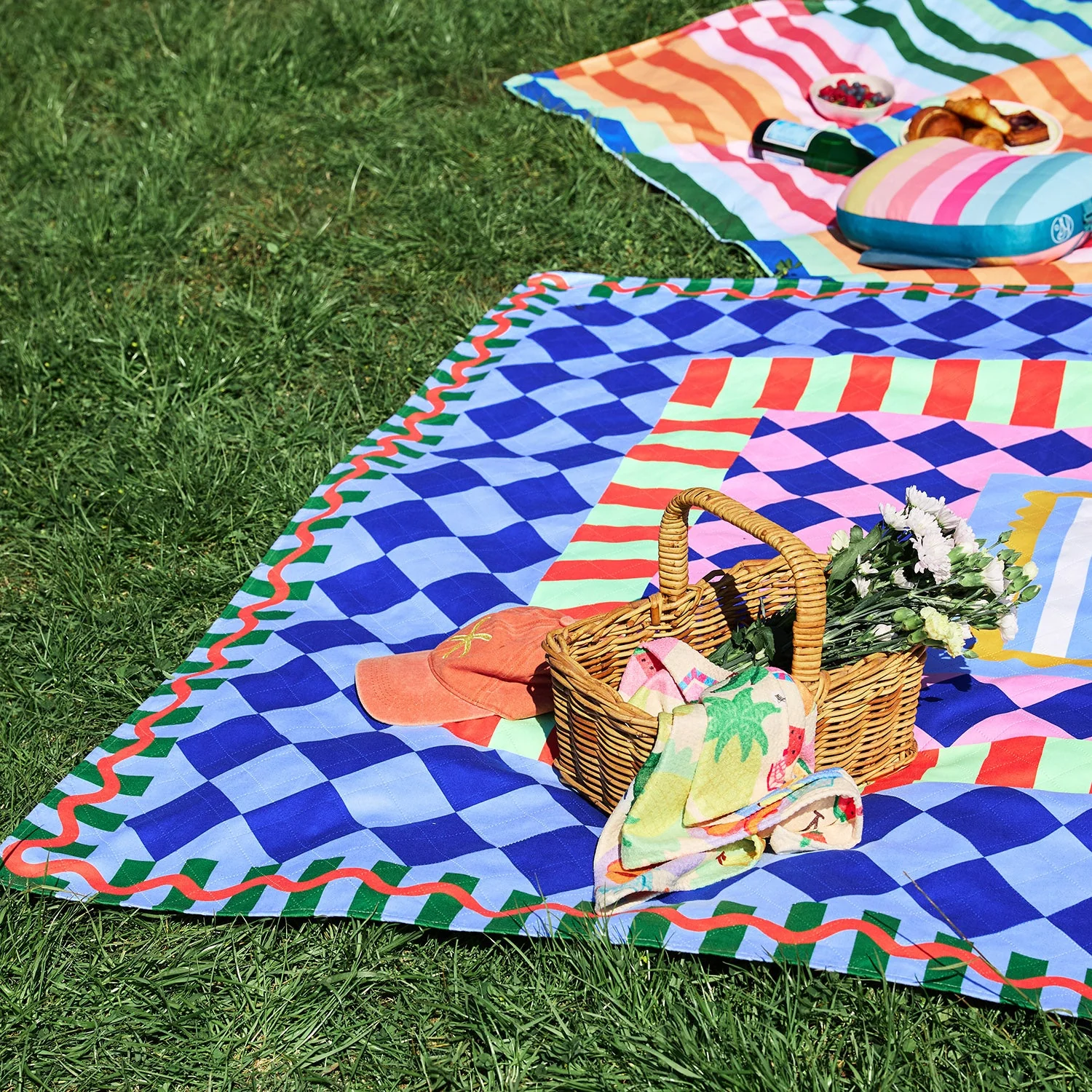 Dock & Bay Picnic Blanket - Bright Side Up - Image 4