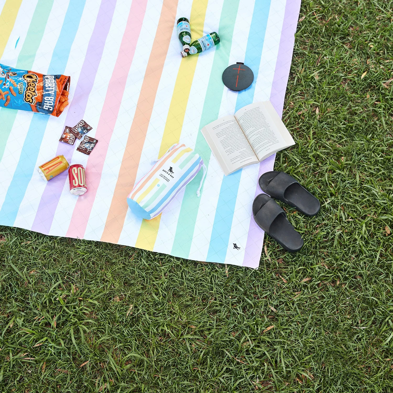 Dock & Bay Picnic Blanket - Unicorn Waves - Image 4