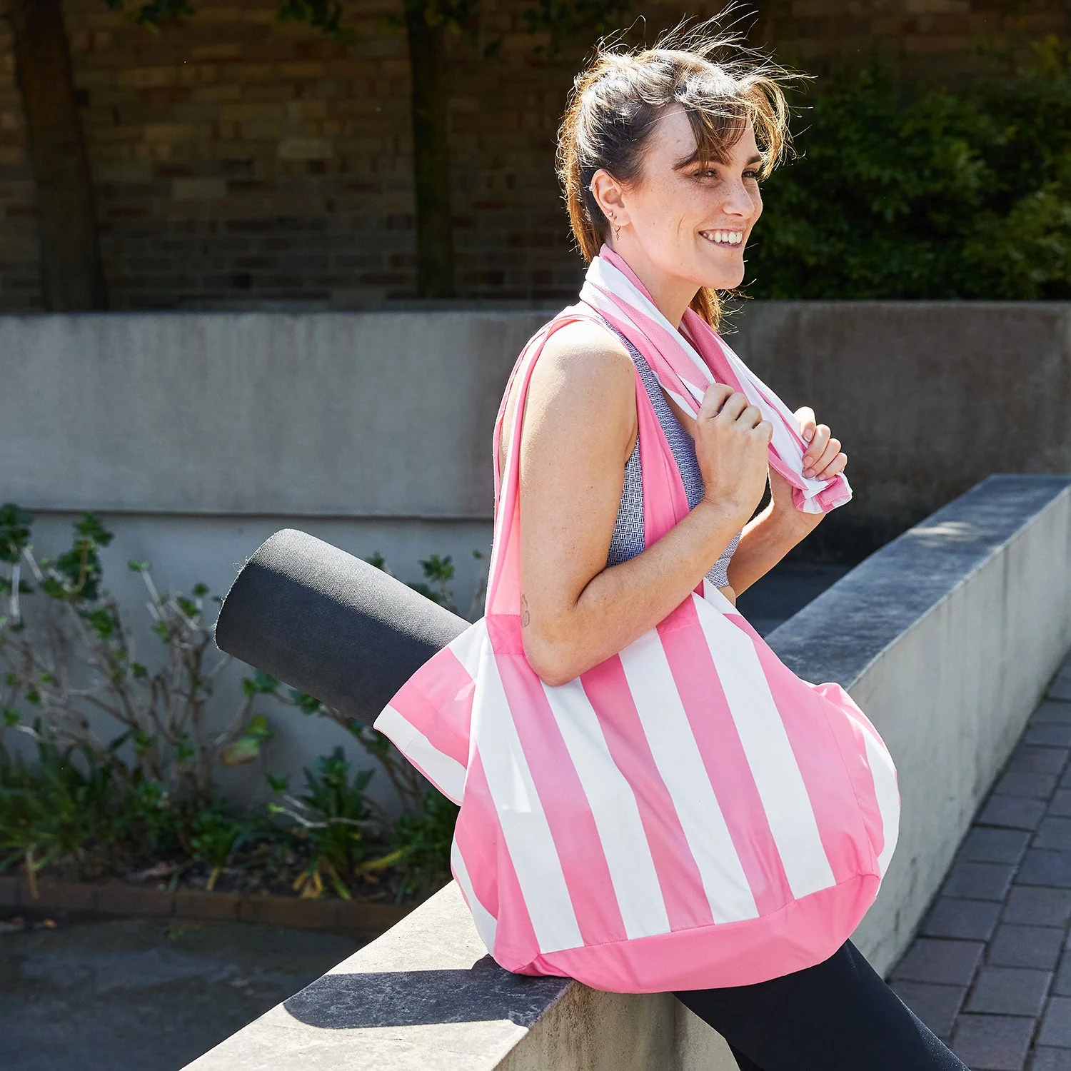 Dock & Bay Cooling Gym Towel - Malibu Pink - Image 3
