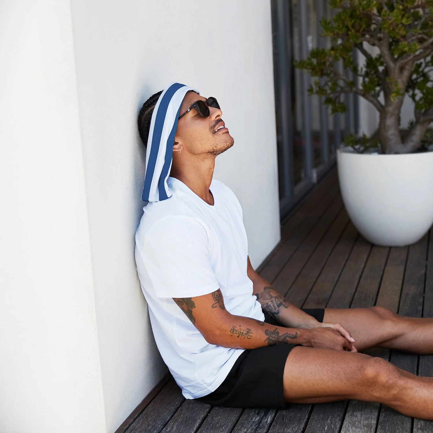 Dock & Bay Cooling Gym Towel - Whitsunday Blue - Image 3